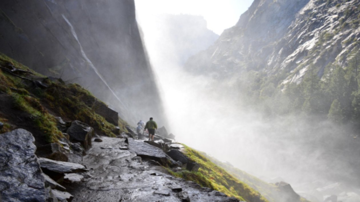 10 mountain travel health problems and solutions in hindi